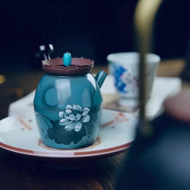 品墨善雅三秋月全手工荷塘月色侧把壶 景德镇手工手绘窑口手掷壶