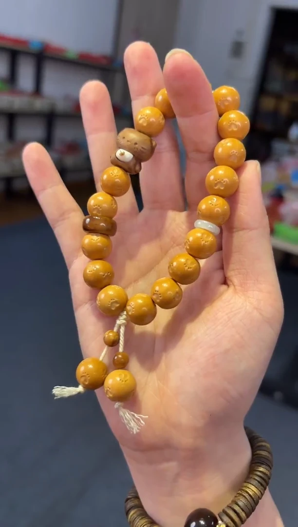 吊坠菩提根/象牙果   猴头【喵哉妙哉】手持