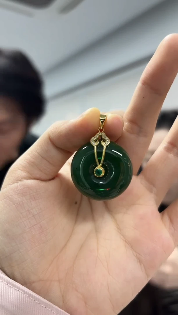 颈饰未镶嵌和田玉（多样性发一件）