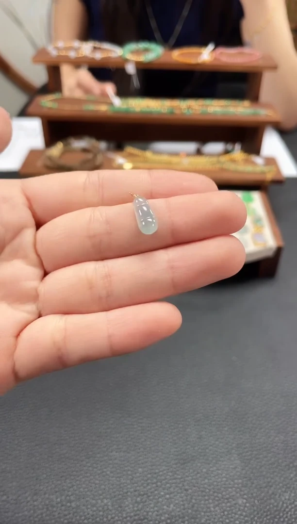 【闪购商品】翡翠吊坠(不含链)18K金镶嵌一个  JK309