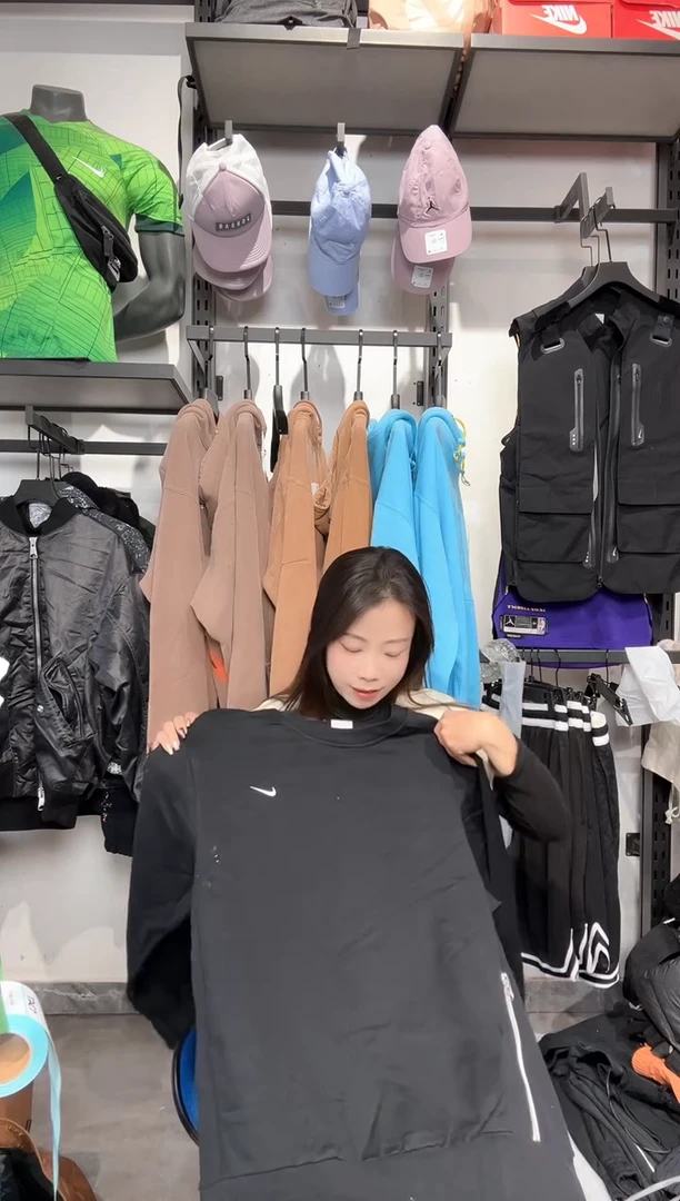 1342  编码 瑕疵款直播间过款为准 尺码 170