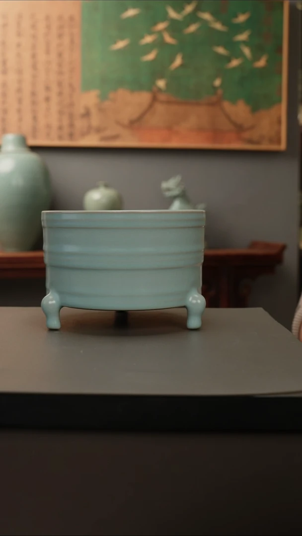 【闪购商品】杯原产地原矿  三足弦纹尊  