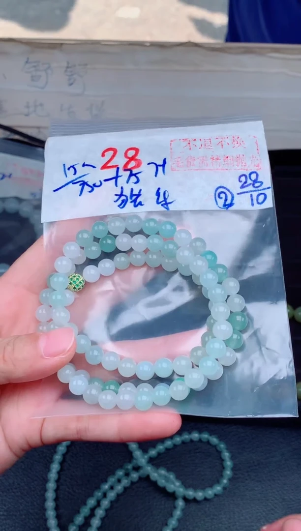 未镶嵌定制翡翠独**乐毛货需精细抛光，拍一发一