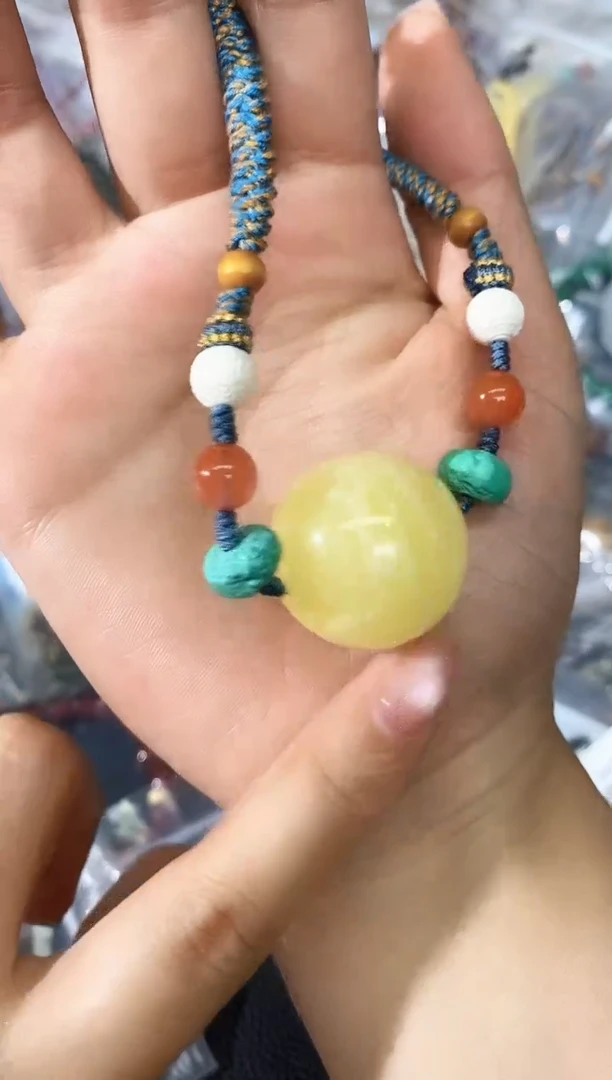 未镶嵌颈饰蜜蜡250606189