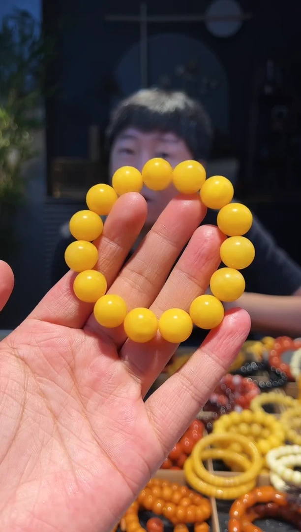 未镶嵌蜜蜡手串14+暴力黄