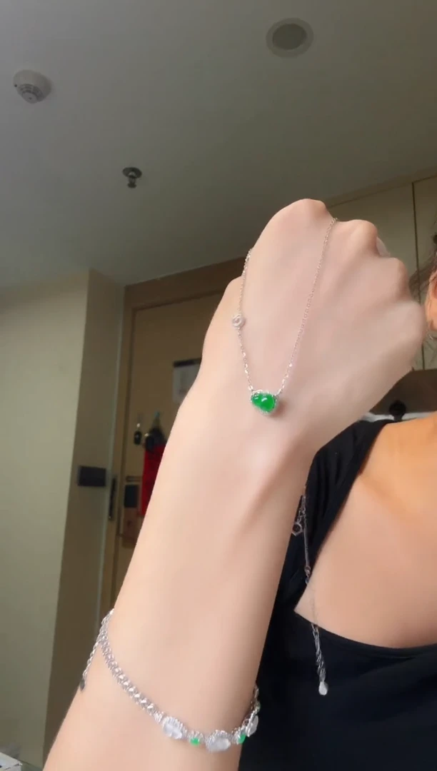 套链银S925镶嵌翡翠天然翡翠吊坠