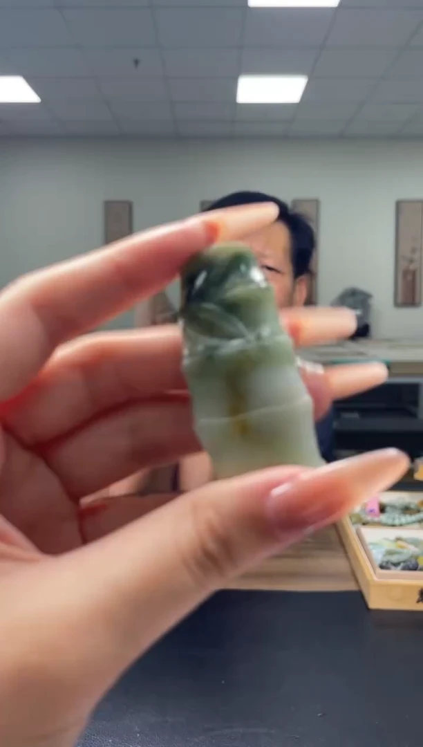 颈饰未镶嵌翡翠天然A货翡翠随机发一件34