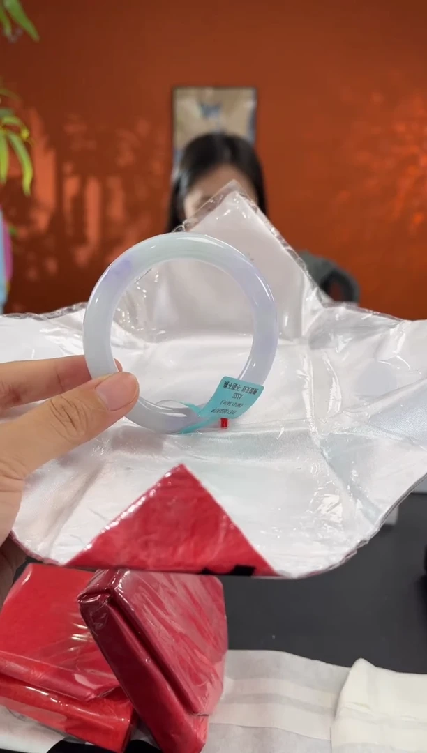 未镶嵌手镯翡翠4