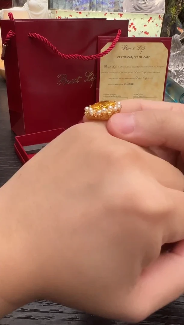黄钻珍珠戒指 黄钻珍珠戒指