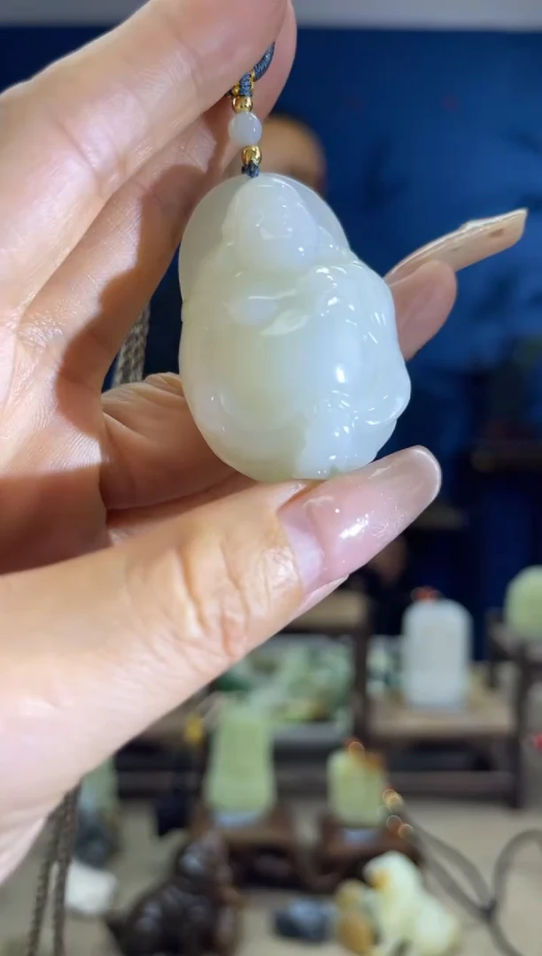 和田玉未镶嵌颈饰1