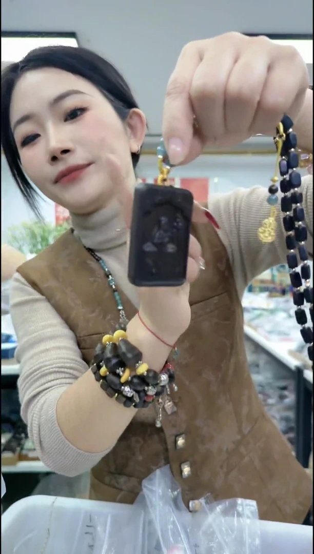 【闪购商品】香榧木2571黑方牌吊坠链