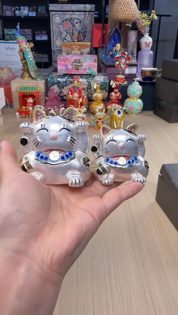 71七宝银白小号招财猫