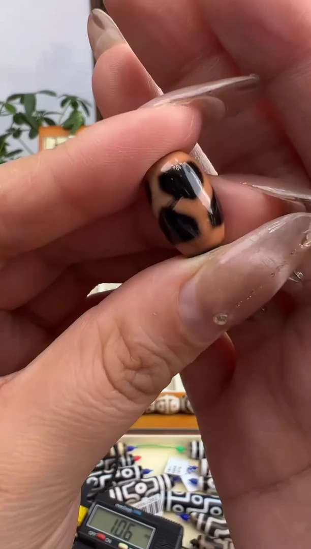 【闪购商品】玛瑙/玉髓吊坠(不含链)未镶嵌51.(微瑕随机发货)