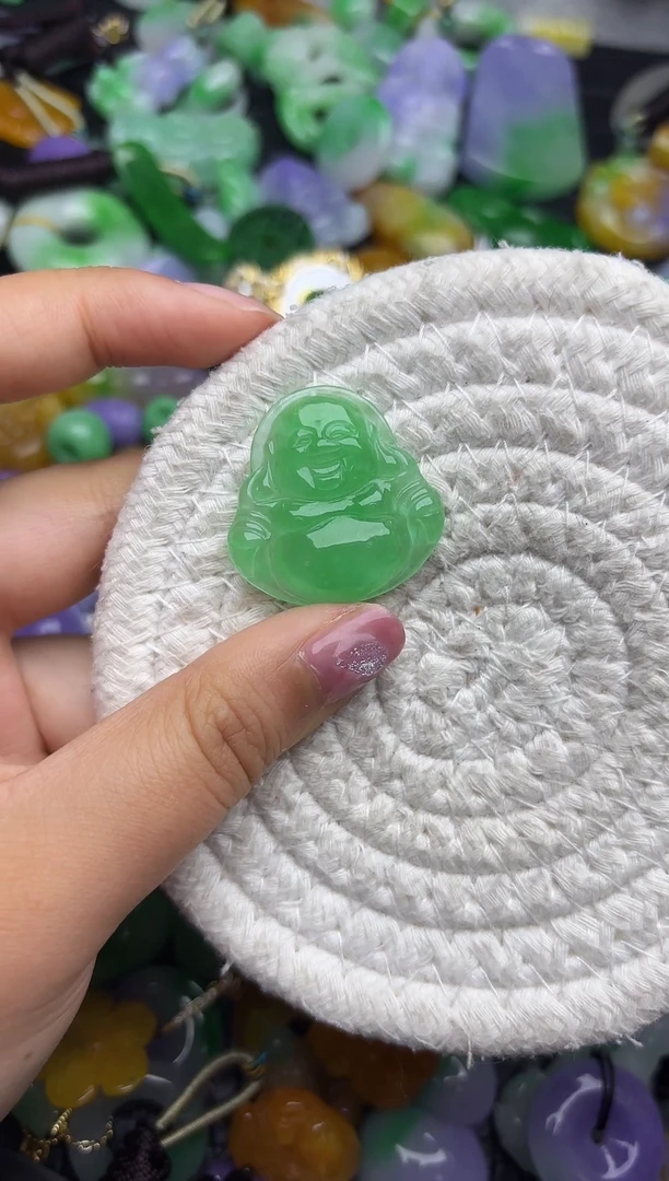 颈饰未镶嵌翡翠缅甸翡翠吊坠