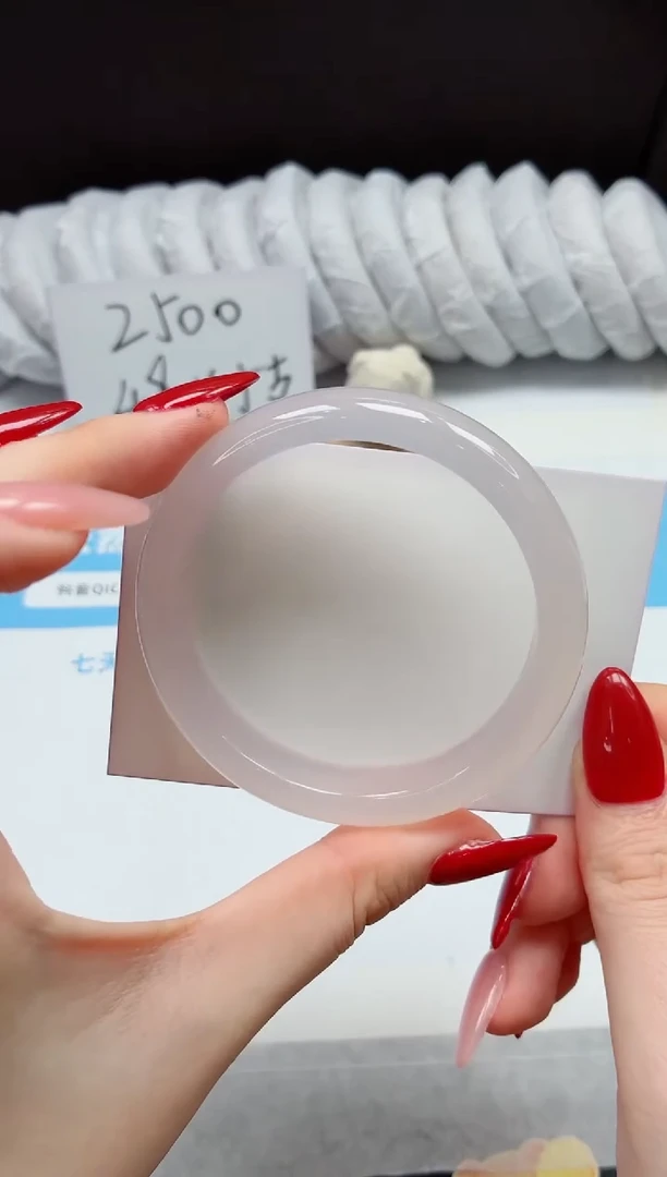 未镶嵌手镯石英质玉35/荔枝55.7