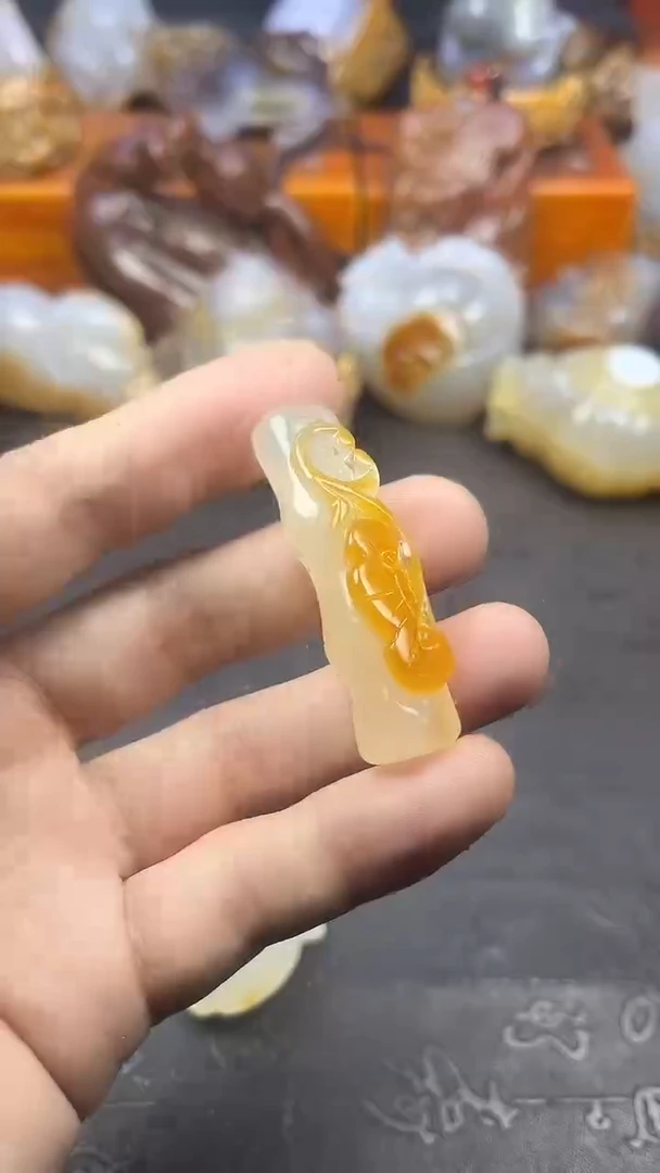 【闪购商品】玛瑙/玉髓吊坠未镶嵌1