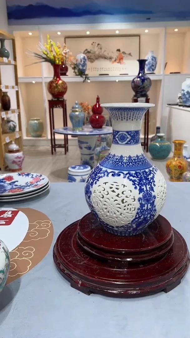 摆件青花瓷镂空高28