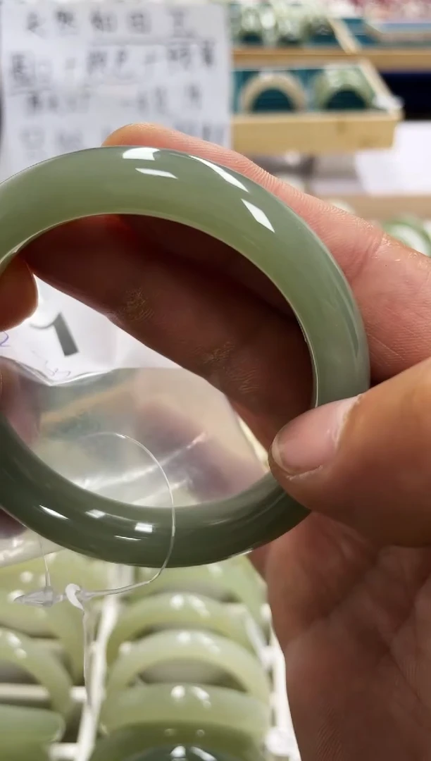 未镶嵌手镯和田玉和田玉手镯59 圈31 号