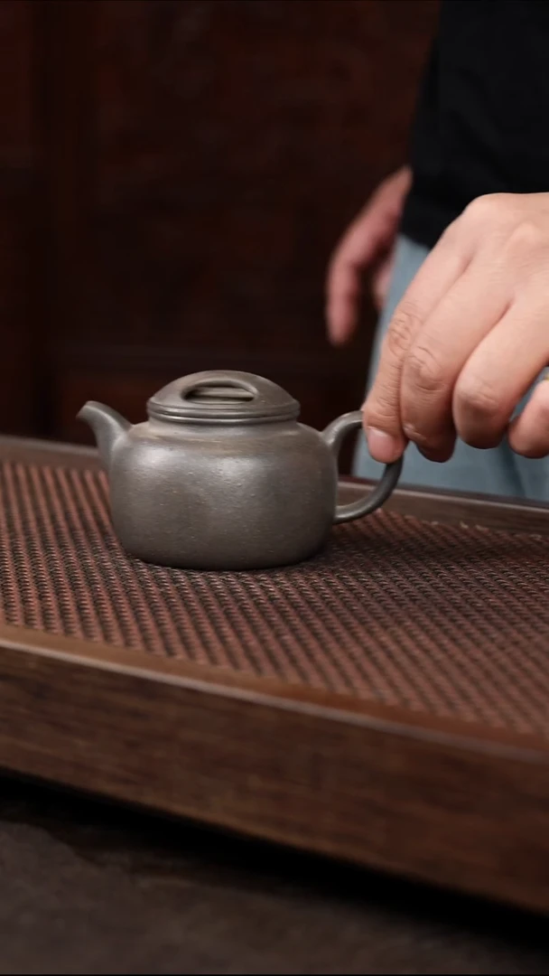 茶壶紫砂6-1牛盖莲子