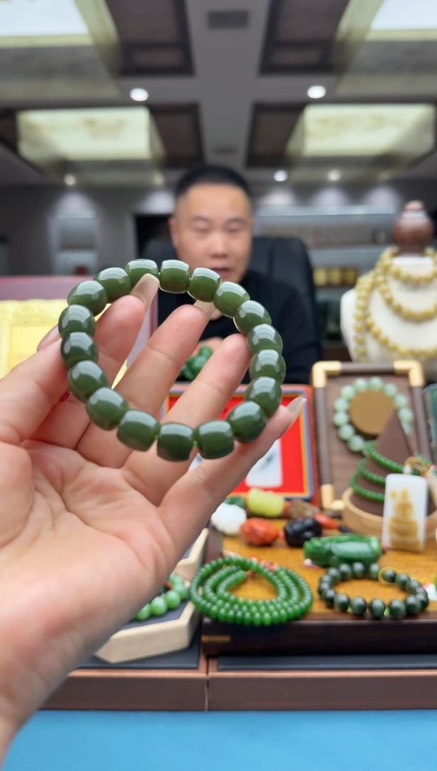 未镶嵌手串和田玉szq