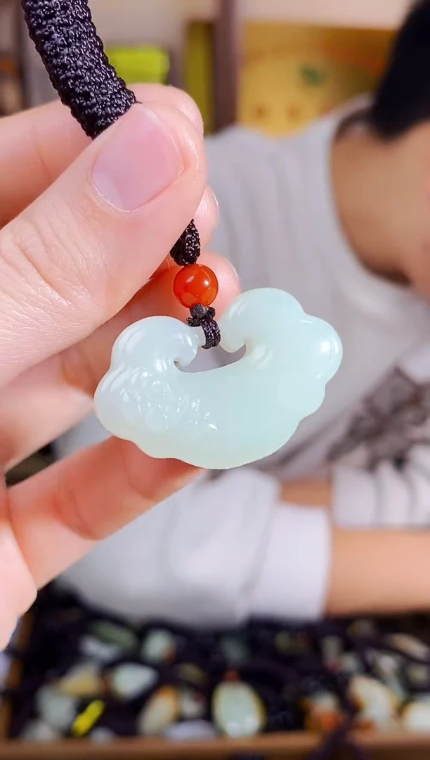 【闪购商品】和田玉颈饰未镶嵌多样性发货拍一单发一个