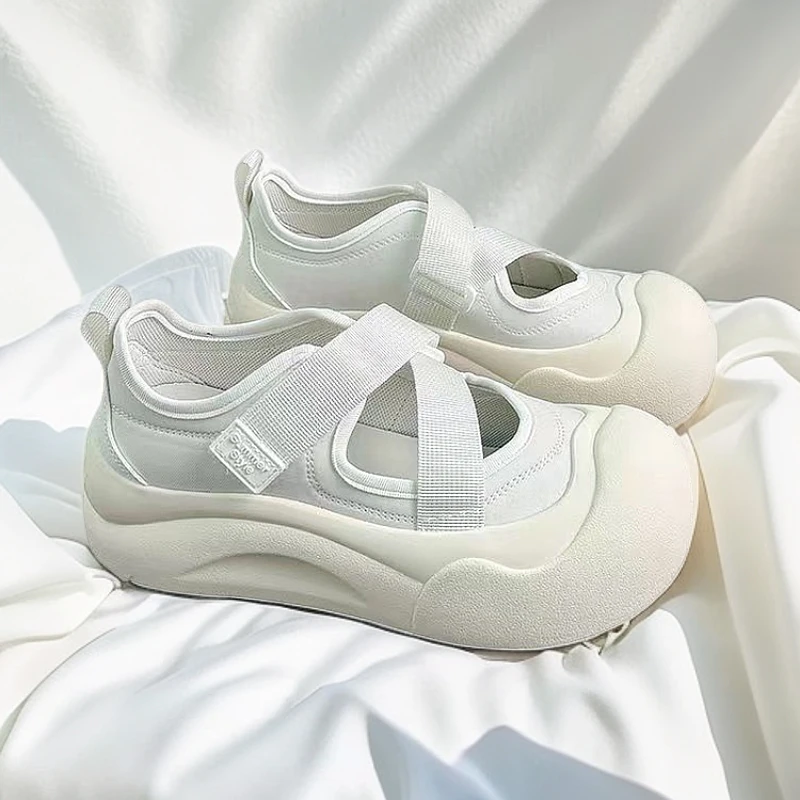 新款厚底复古鞋百搭少女魔术贴女鞋大头潮鞋运动单鞋板鞋轻奢鞋子