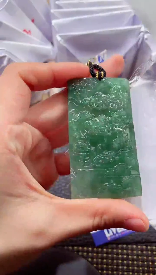 未镶嵌挂件翡翠000888