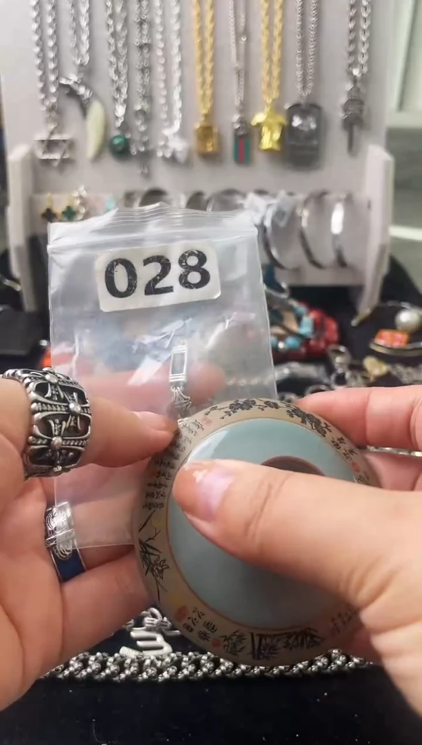 ?*金闪购商品如图所示