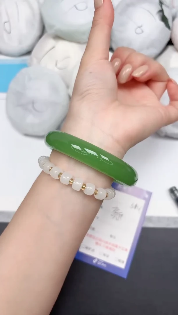 未镶嵌手镯石英质玉314/6465