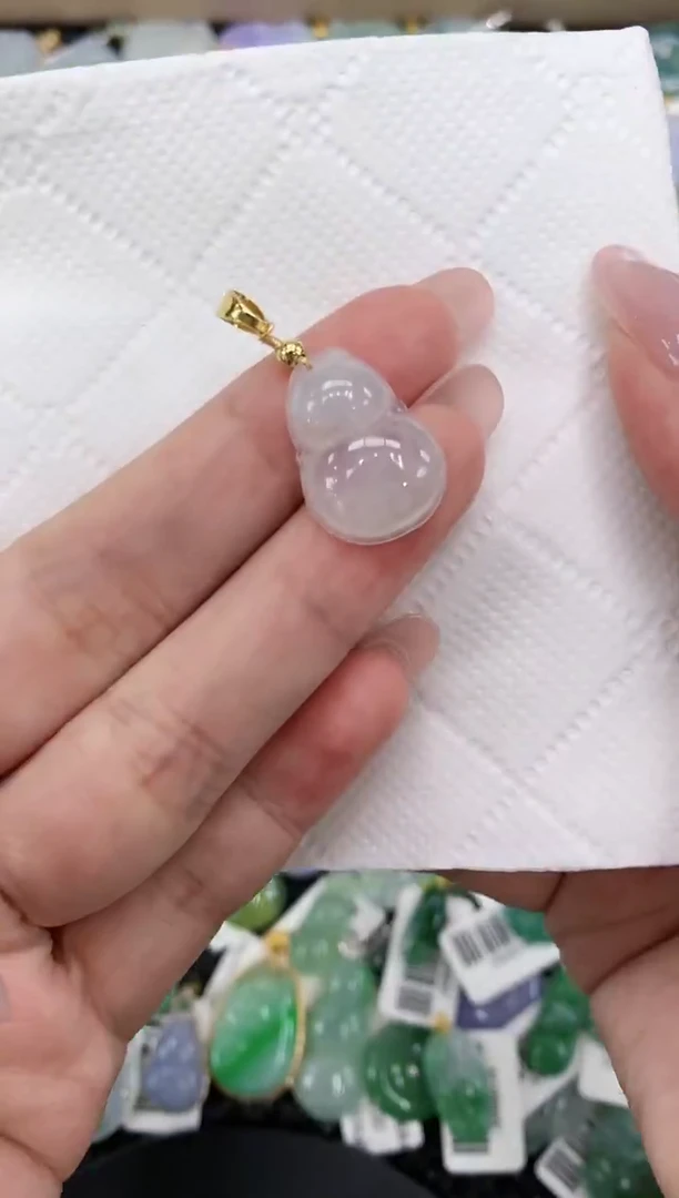 颈饰未镶嵌翡翠1