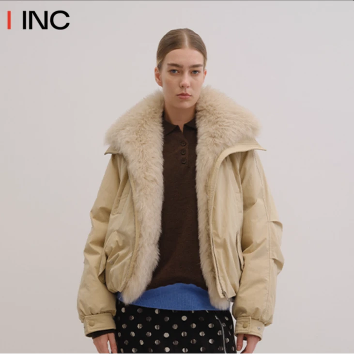 UNRESTRAIN  廓形积木 可拆卸毛领短款宽松羽绒服外套上衣女