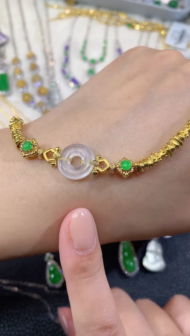 18K金镶嵌手链翡翠A73