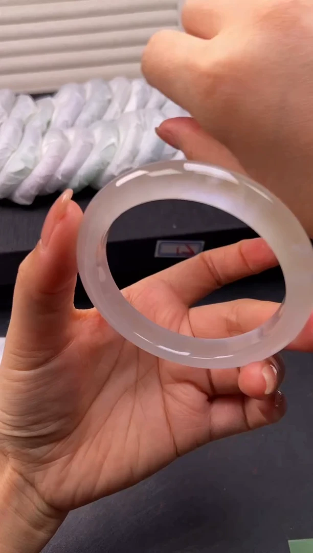 (拼手速，一物一拍)--美人镯--200