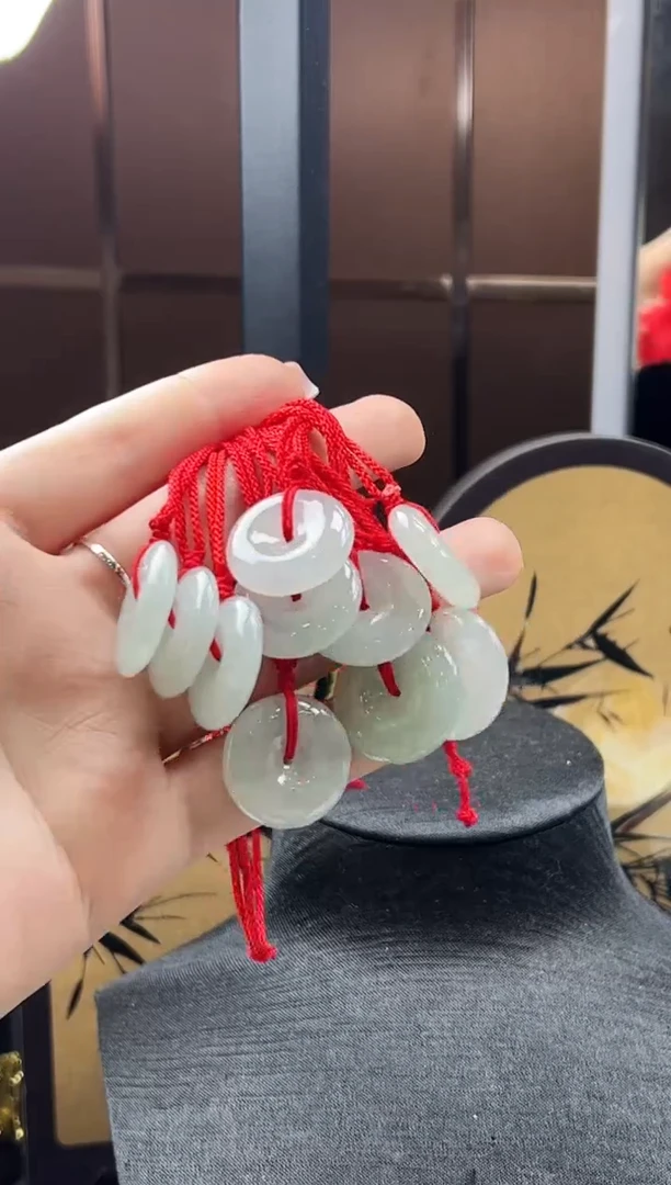 【闪购商品】翡翠颈饰未镶嵌YM1133-2平安扣多样性发1件