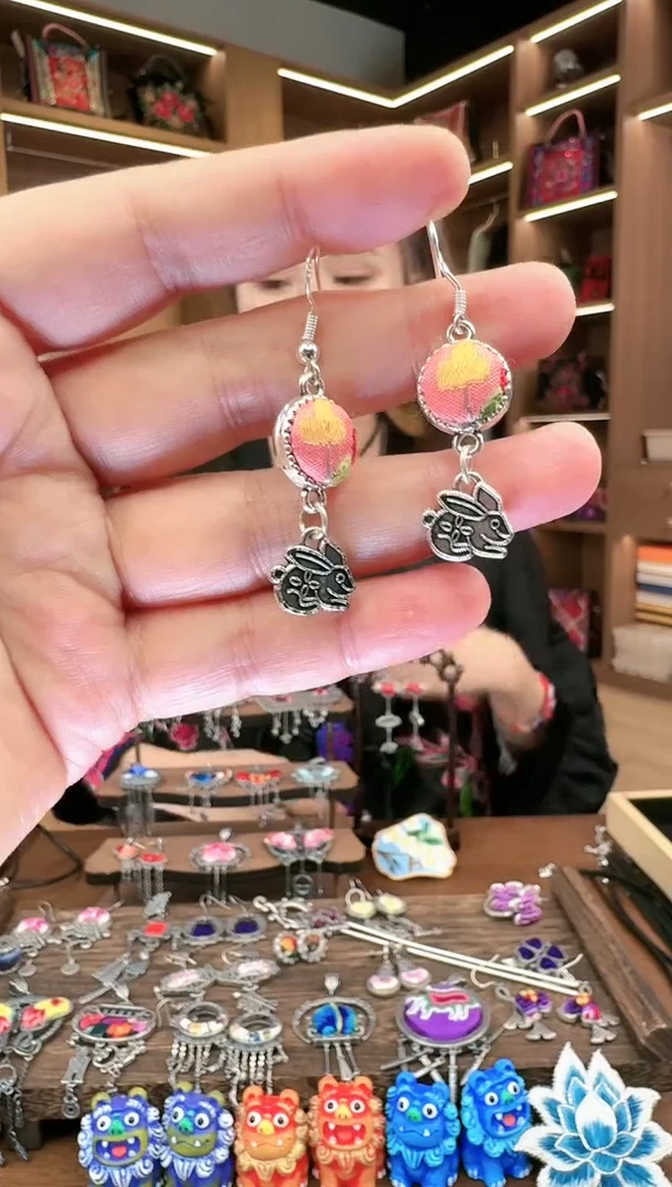 【闪购商品】织绣199黔东南苗族刺绣