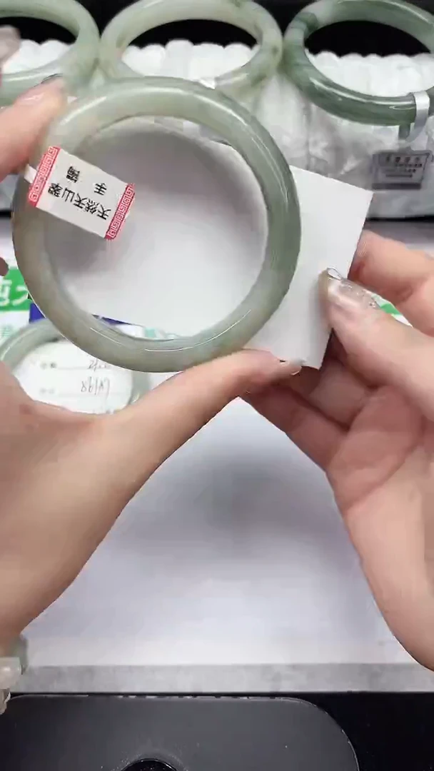 未镶嵌手镯石英质玉12-58/59