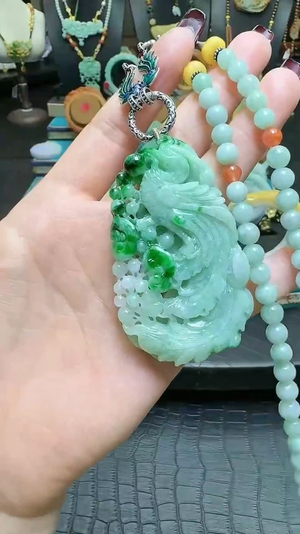 【闪购商品】翡翠颈饰未镶嵌天然翡翠凤牌