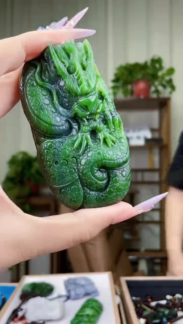 和田玉未镶嵌挂件老****）拍一发一，多样性发货！