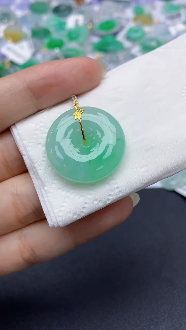 翡翠18K金镶嵌颈饰天然缅甸a货翡翠百元以上9元证书费自理