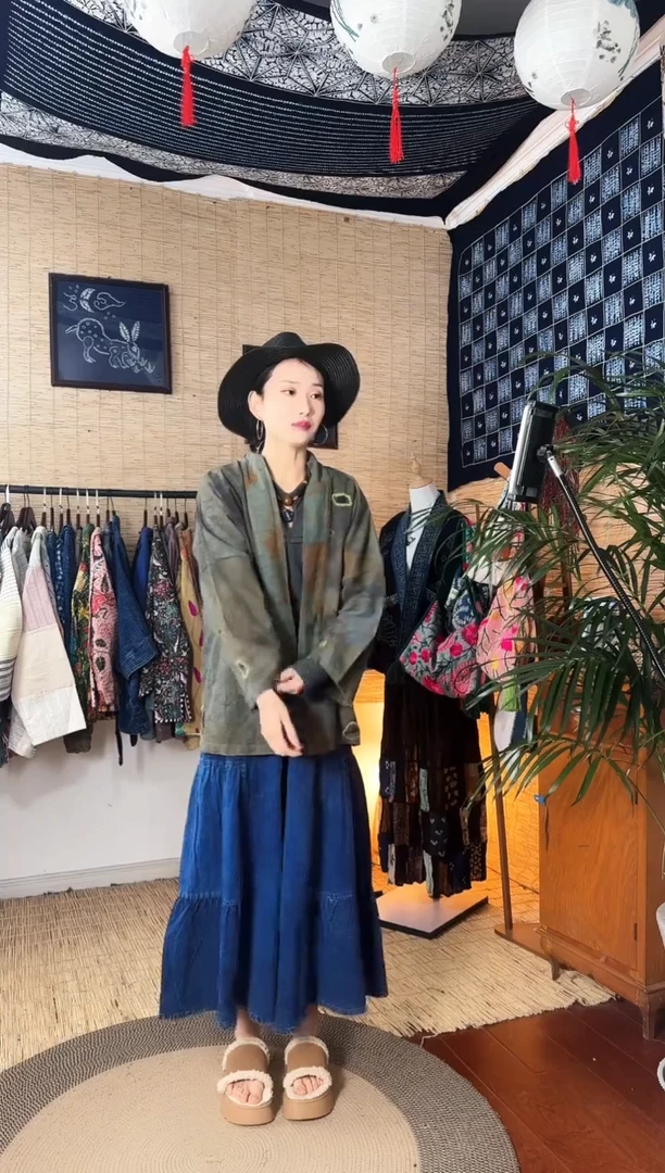 【闪购商品】设计师款绿染刺绣外套