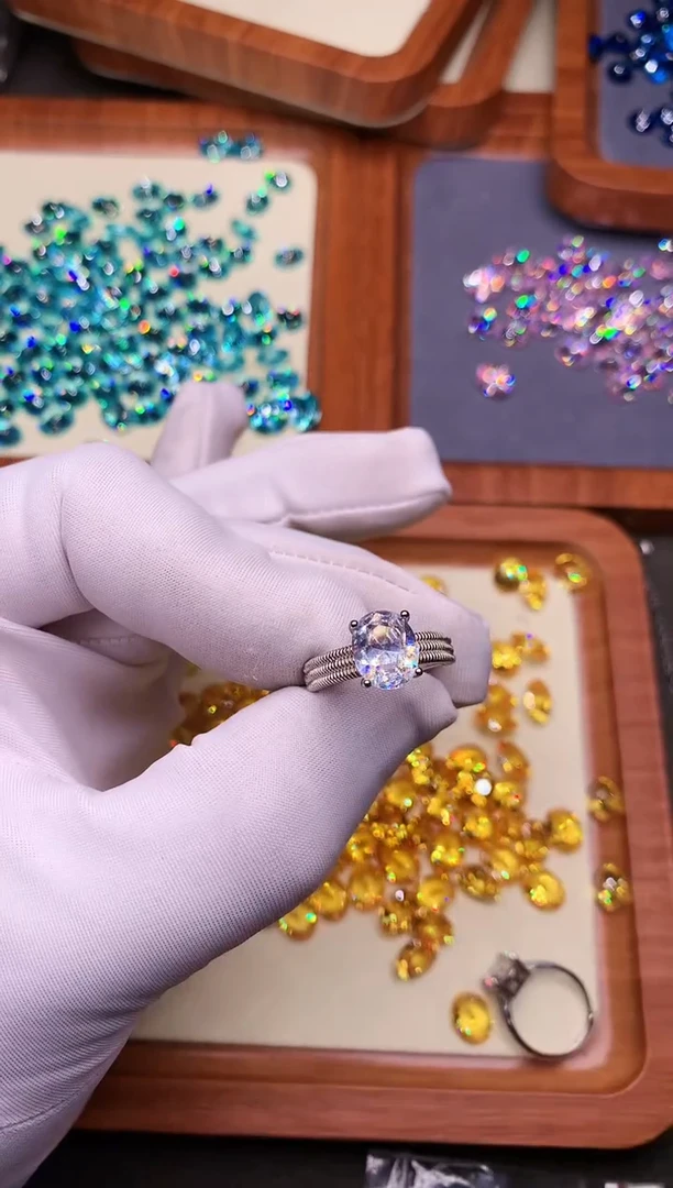 彩色蓝宝石戒指银S925镶嵌·····