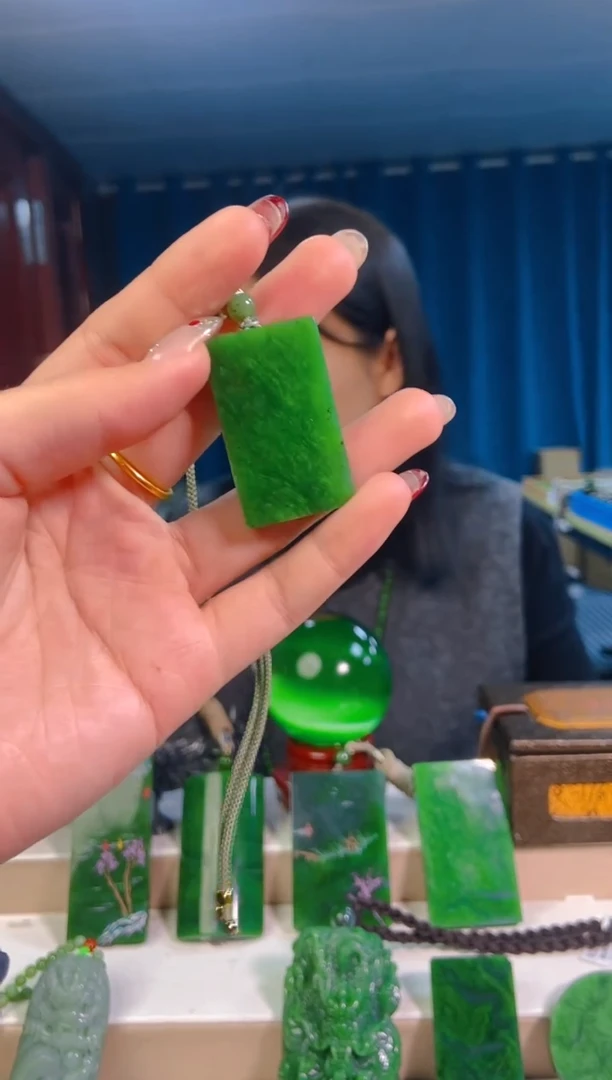 【闪购商品】和田玉挂件未镶嵌1