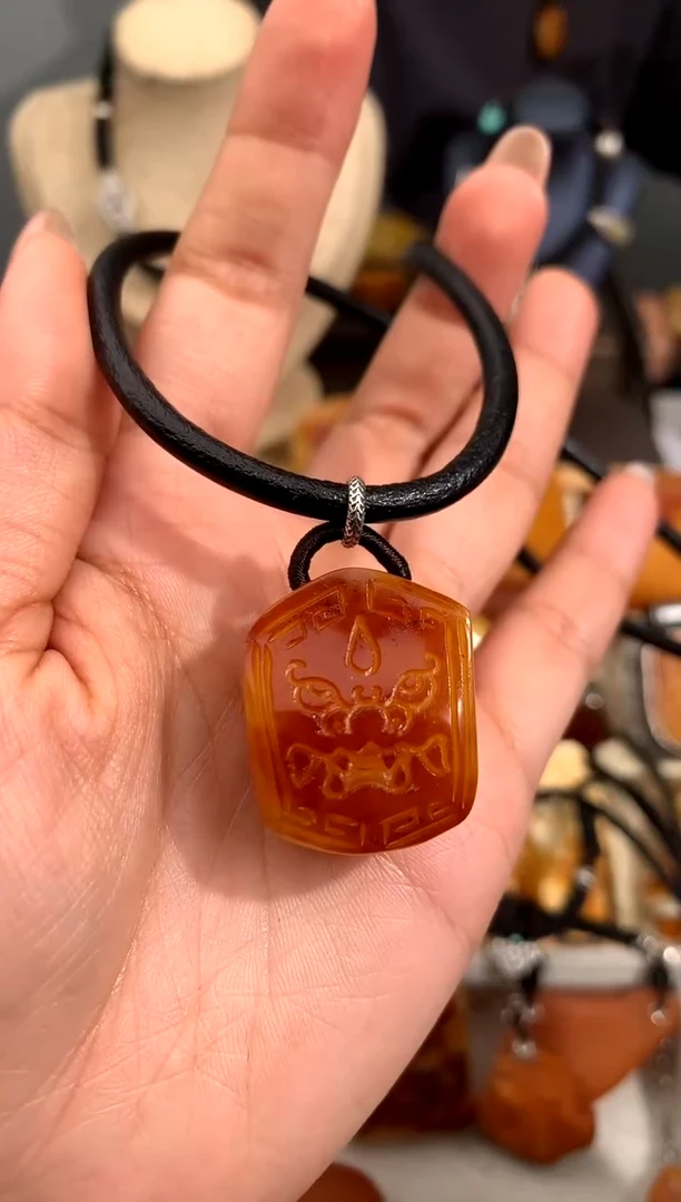 【闪购商品】琥珀裸石未镶嵌似玉