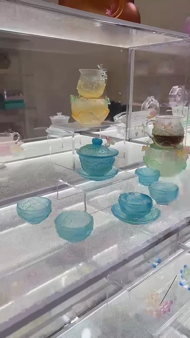 蝶恋花-蝶蝶富贵盖碗