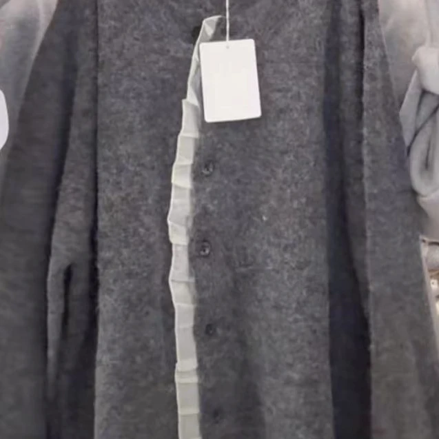 ［小小布］no退换-东大门正品灰色花边毛衣外套