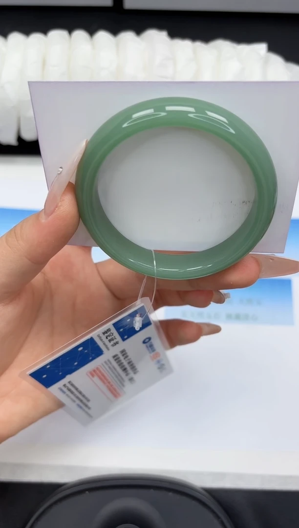 未镶嵌手镯石英质玉73-55