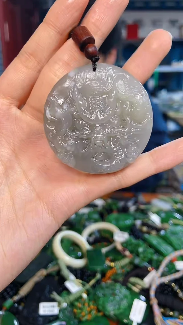 未镶嵌和田玉挂件1