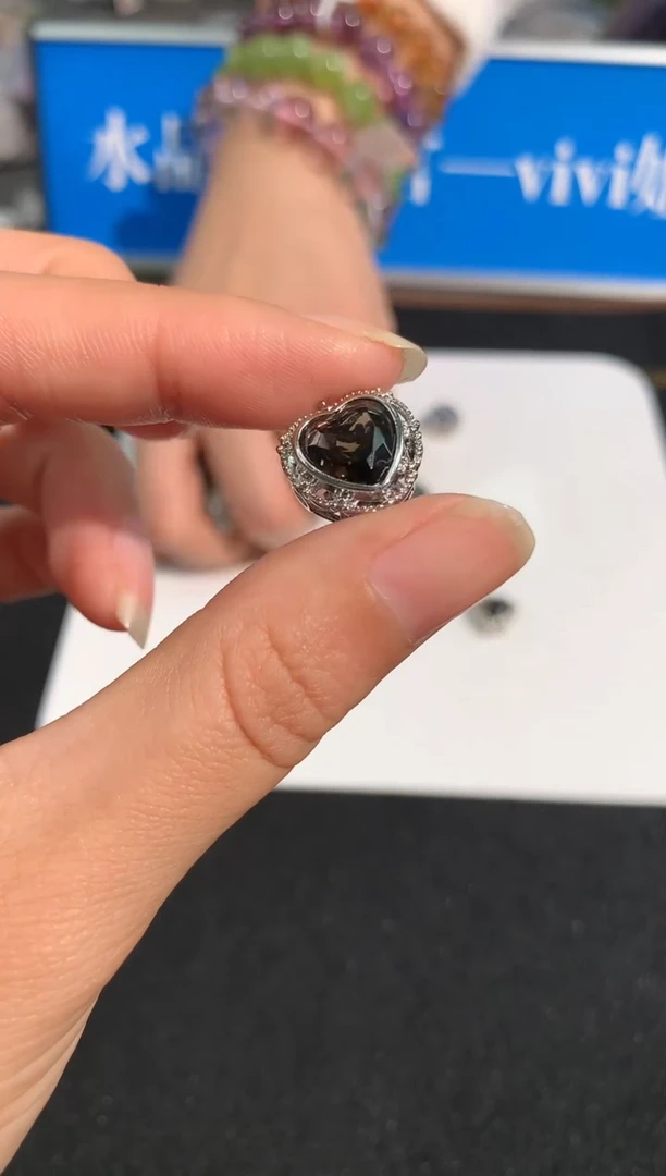 【闪购商品】水晶手链未镶嵌8号茶水晶爱心魔盒