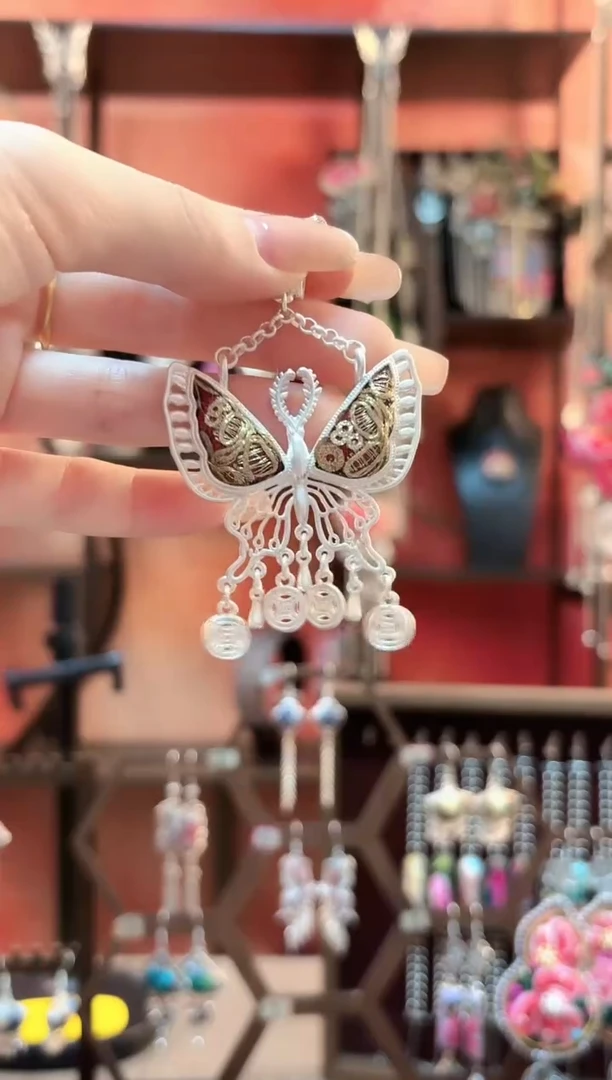 织绣云织谣民族风精美饰品214