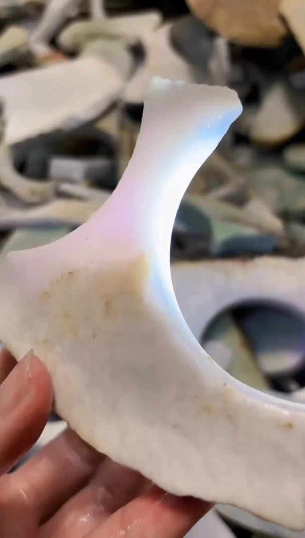 【闪购商品】翡翠颈饰未镶嵌A货白谭1982